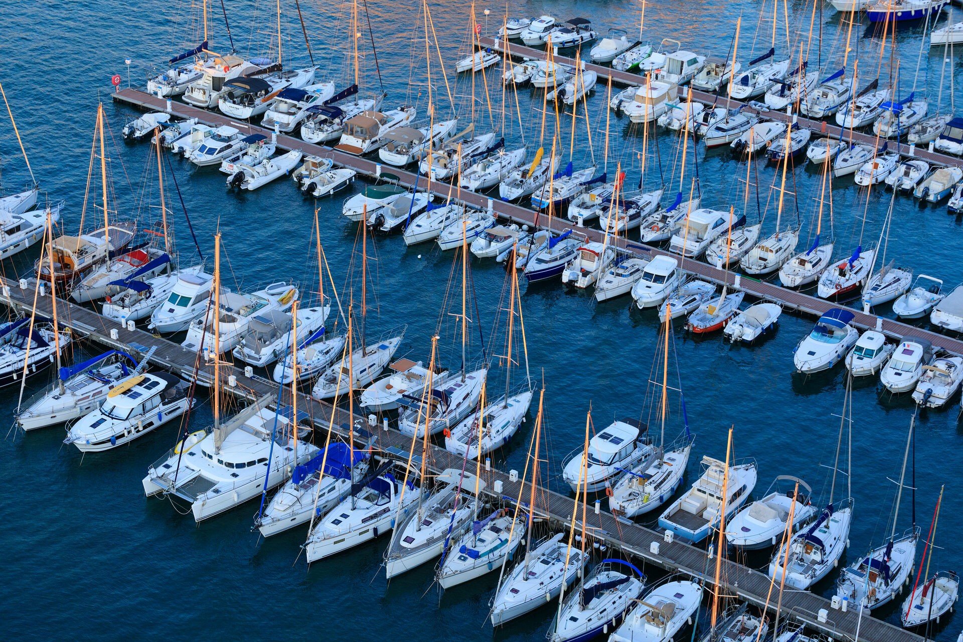 Vue aérienne du Port Toulon Darse Nord