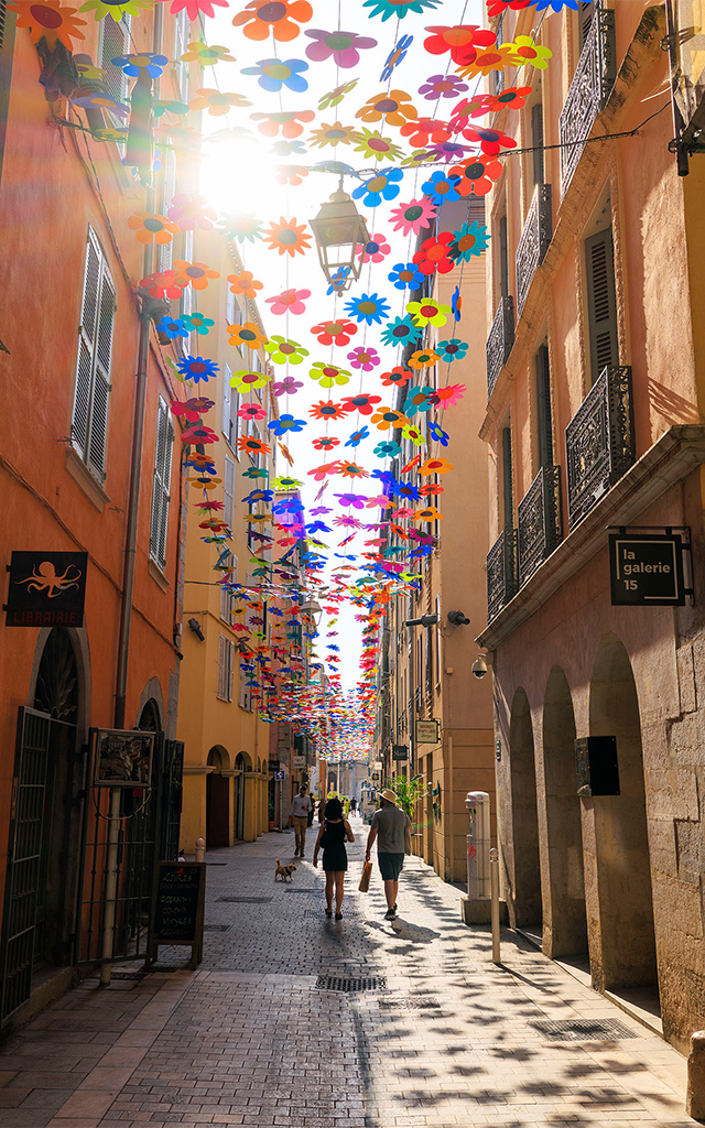 Rue des Arts au centre-ville de Toulon