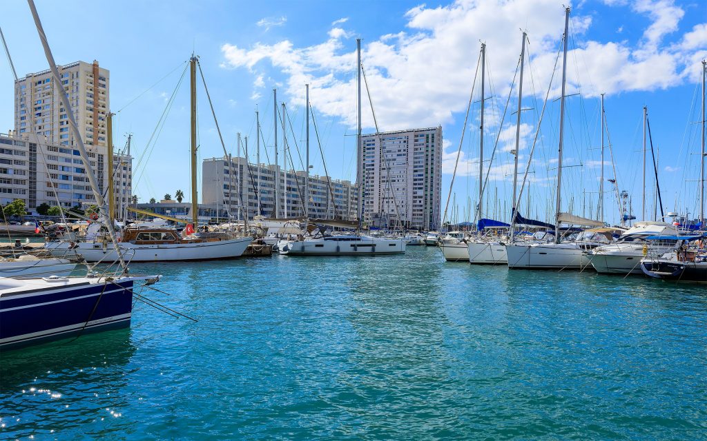 Vue du Port de Toulon Darse Nord